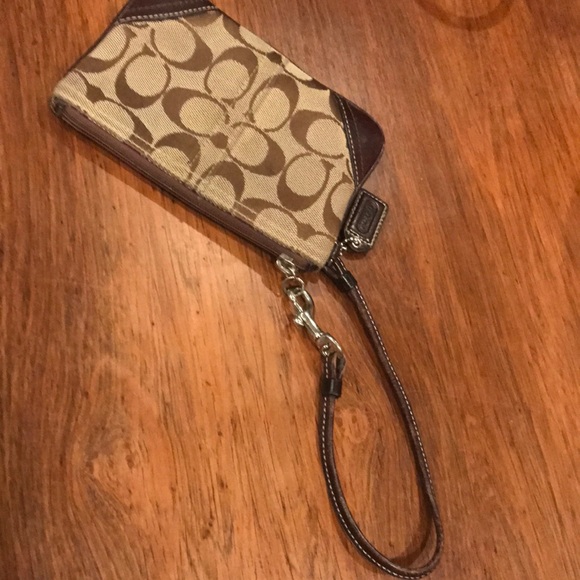 Coach Wristlet - Picture 3 of 3